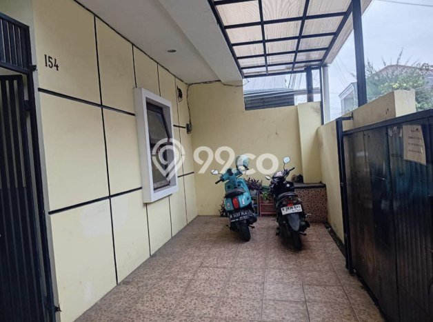 Untuk Dijual Kost di Ciputat Timur, Tangerang Selatan, 13 KT, 13 KM, Luas 250m2 Untuk Dijual Kost di Ciputat Timur, Tangerang Selatan, 13 KT, 13 KM, Luas 250m2
