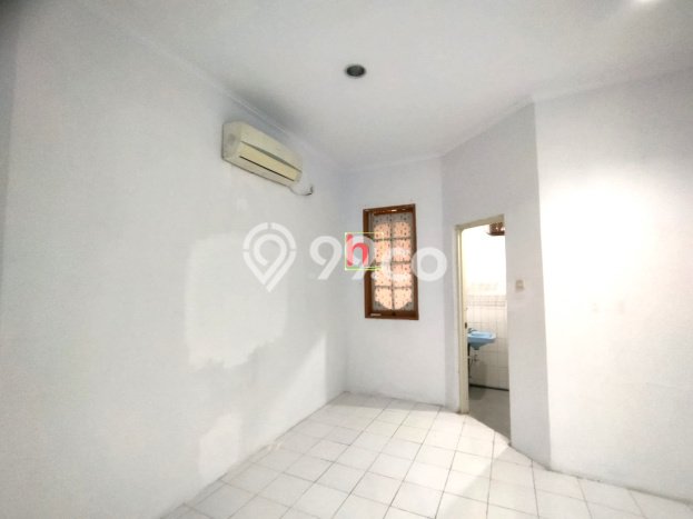 Rumah Sewa Jakarta Utara LT 200m2 LB 300m2 Area Muara Karang Rumah Sewa Jakarta Utara LT 200m2 LB 300m2 Area Muara Karang