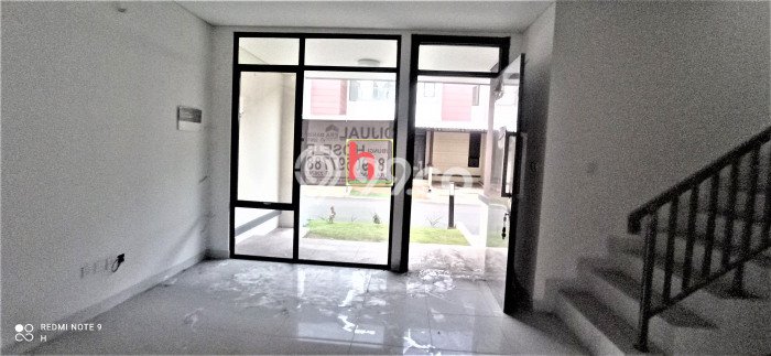 Hunian Cantik Modern Lb 93m2 di Cikupa, Tangerang Hunian Cantik Modern Lb 93m2 di Cikupa, Tangerang