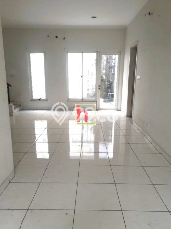 Jual Rumah Mewah Elegan Dengan View Eksklusif di Gading Serpong, Tangerang Jual Rumah Mewah Elegan Dengan View Eksklusif di Gading Serpong, Tangerang