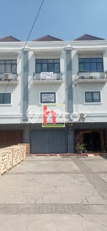 Untuk Dijual! Ruko di Pantai Indah Kapuk Jakarta Utara LT 61m2 / LB 220m2 Kawasan Strategis Untuk Dijual! Ruko di Pantai Indah Kapuk Jakarta Utara LT 61m2 / LB 220m2 Kawasan Strategis