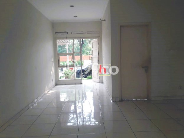 Jual Rumah Mewah Elegan Dengan View Eksklusif di Gading Serpong, Tangerang Jual Rumah Mewah Elegan Dengan View Eksklusif di Gading Serpong, Tangerang