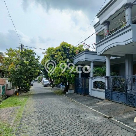 Jual Rumah Bagus Siap Huni LB 200m2 di Duren Sawit, Jakarta Timur Jual Rumah Bagus Siap Huni LB 200m2 di Duren Sawit, Jakarta Timur