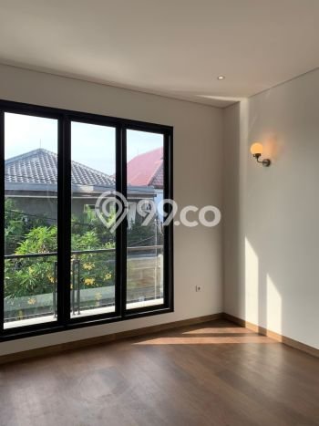 Rumah Mewah LB 200m2 Siap Huni Desain Elegan di Kayu Putih, Jakarta Timur Rumah Mewah LB 200m2 Siap Huni Desain Elegan di Kayu Putih, Jakarta Timur