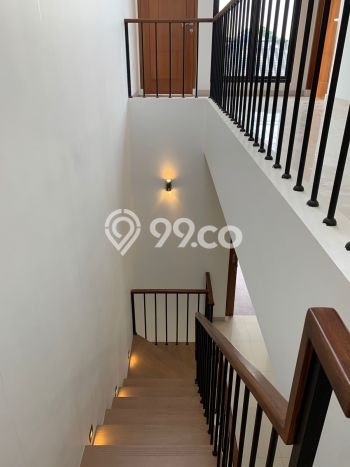 Rumah Mewah LB 200m2 Siap Huni Desain Elegan di Kayu Putih, Jakarta Timur Rumah Mewah LB 200m2 Siap Huni Desain Elegan di Kayu Putih, Jakarta Timur