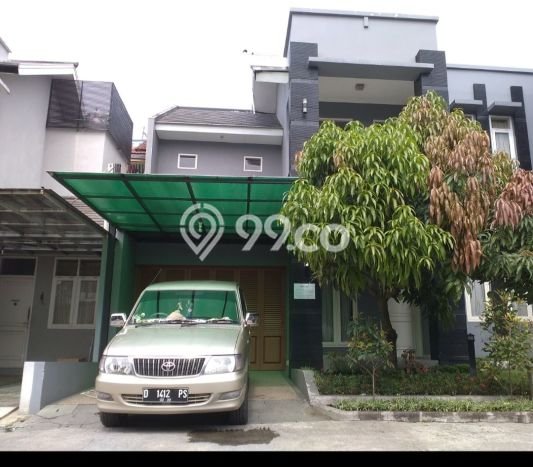Jual Rumah Luas Megah Dengan View Eksklusif di Geger Kalong, Bandung Jual Rumah Luas Megah Dengan View Eksklusif di Geger Kalong, Bandung