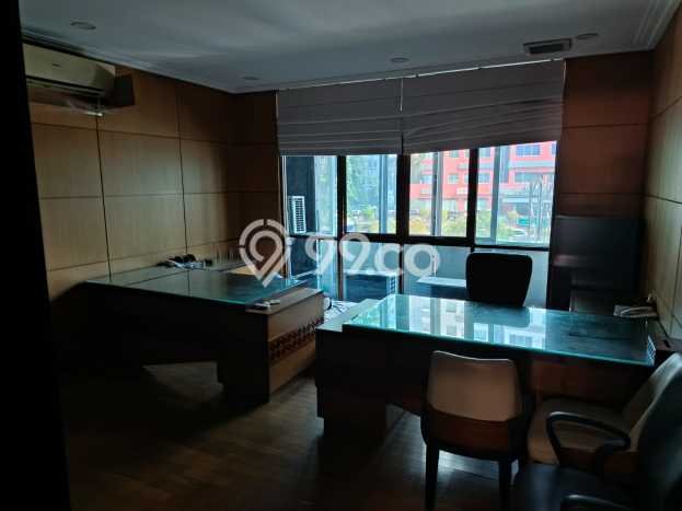 Unit Komersial Dijual di Jakarta Utara LT 122m2 & LB 413m2 Unit Komersial Dijual di Jakarta Utara LT 122m2 & LB 413m2