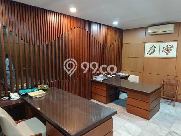 Unit Komersial Dijual di Jakarta Utara LT 122m2 & LB 413m2 Unit Komersial Dijual di Jakarta Utara LT 122m2 & LB 413m2