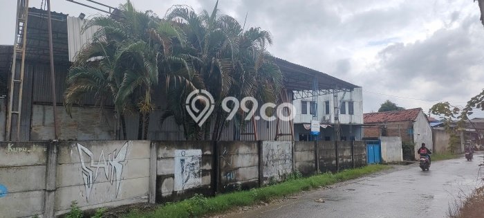 Untuk Dijual! Gudang di Cikarang Bekasi LT 1025m2 / LB 345m2 Kawasan Strategis Untuk Dijual! Gudang di Cikarang Bekasi LT 1025m2 / LB 345m2 Kawasan Strategis