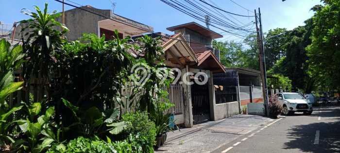 Hunian Mewah LB 200m2 Siap Pakai Desain Elegan di Kayu Putih, Jakarta Timur Hunian Mewah LB 200m2 Siap Pakai Desain Elegan di Kayu Putih, Jakarta Timur