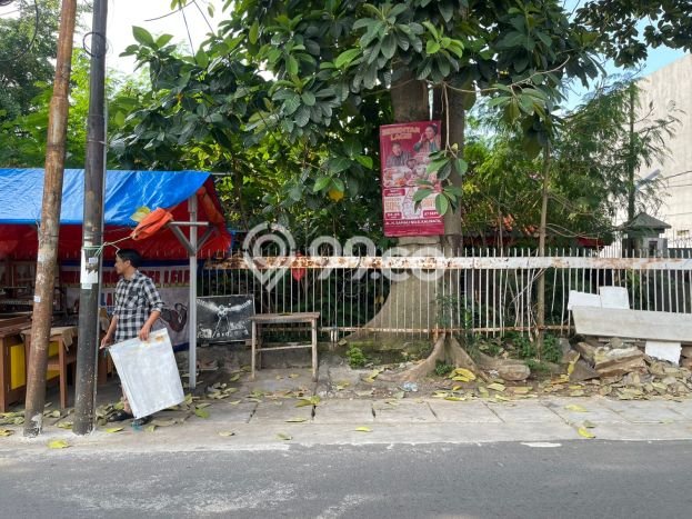 Lahan Dijual Lokasi Strategis di Jakarta Selatan dengan Luas 733m2 Lahan Dijual Lokasi Strategis di Jakarta Selatan dengan Luas 733m2