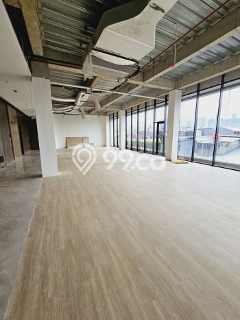 Unit Kantor Dijual di Jakarta Utara LT 441m2 & LB 1638m2 Unit Kantor Dijual di Jakarta Utara LT 441m2 & LB 1638m2