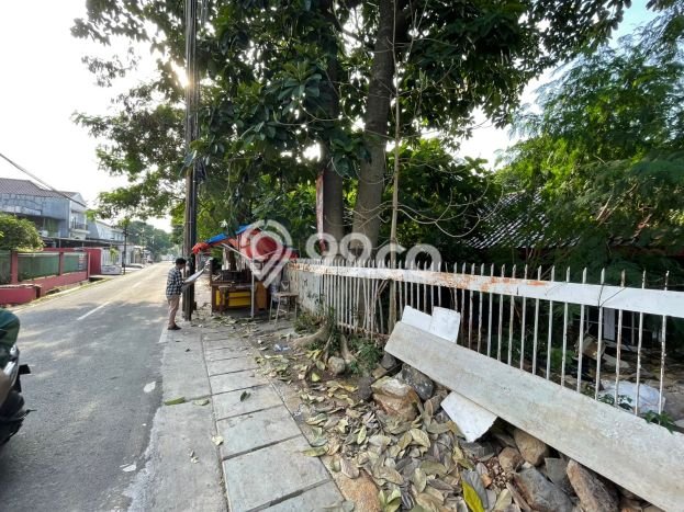 Lahan Dijual Lokasi Strategis di Jakarta Selatan dengan Luas 733m2 Lahan Dijual Lokasi Strategis di Jakarta Selatan dengan Luas 733m2