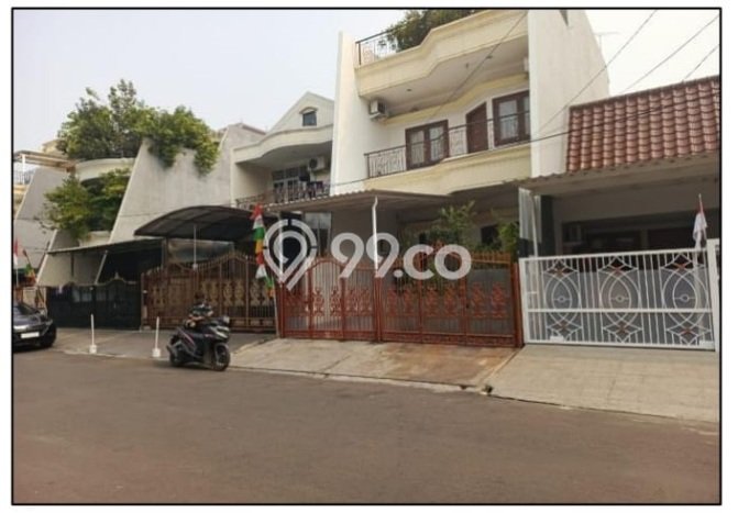 Siap Huni Rumah Mewah 3 Kamar di Kelapa Gading Dekat ke Mana Pun Siap Huni Rumah Mewah 3 Kamar di Kelapa Gading Dekat ke Mana Pun