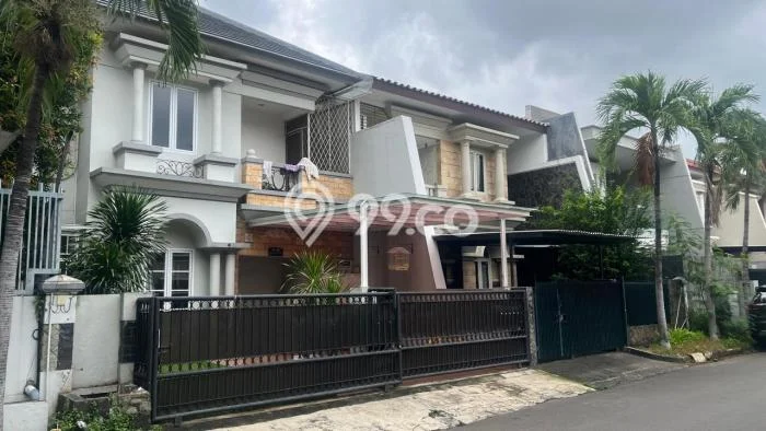 Dijual Rumah Premium dengan Fasilitas Sekitar Komplit di Kembangan, Jakarta Barat Dijual Rumah Premium dengan Fasilitas Sekitar Komplit di Kembangan, Jakarta Barat