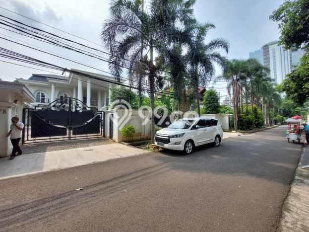 For Sale Rumah Mewah Exclusive di Cilandak, Jakarta Selatan For Sale Rumah Mewah Exclusive di Cilandak, Jakarta Selatan
