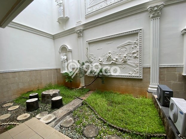 Rumah Idaman Keluarga! Rumah Mewah di Kelapa Gading, Jakarta Utara, Luas 300m² LB 500m² Rumah Idaman Keluarga! Rumah Mewah di Kelapa Gading, Jakarta Utara, Luas 300m² LB 500m²
