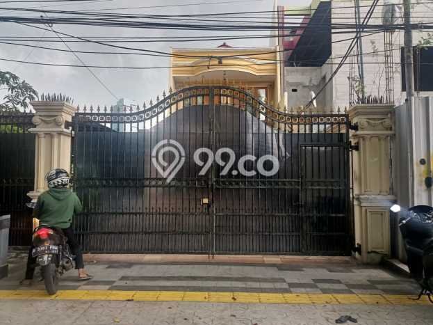 Rumah Nyaman Menteng, Lingkungan Tenang - LT 368m² Rumah Nyaman Menteng, Lingkungan Tenang - LT 368m²