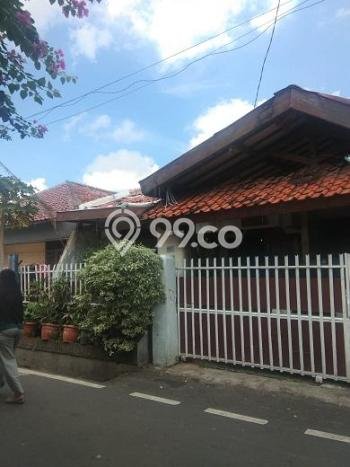 HARGA SPESIAL! Rumah Minimalis area Senen, Jakarta Pusat, LT 255m² LB 200m² BISA KPR! HARGA SPESIAL! Rumah Minimalis area Senen, Jakarta Pusat, LT 255m² LB 200m² BISA KPR!