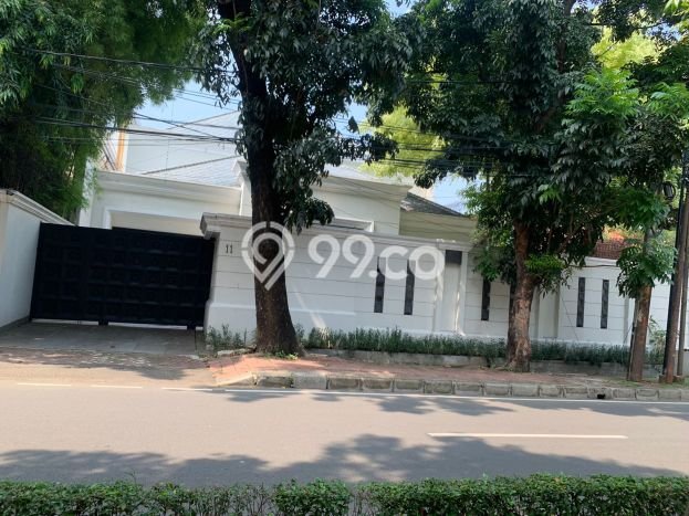 Siap Huni Rumah Mewah 5 Kamar di Menteng Dekat ke Mana Saja Siap Huni Rumah Mewah 5 Kamar di Menteng Dekat ke Mana Saja