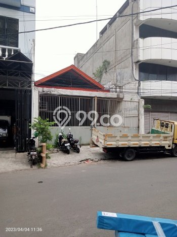 Tanah Dijual di Jakarta Barat Seluas 231m2 Strategis Tanah Dijual di Jakarta Barat Seluas 231m2 Strategis