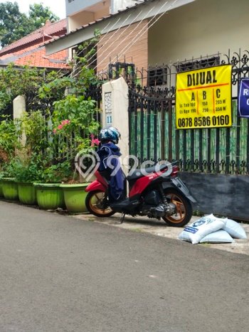 For Sale Rumah 3 Kamar Lokasi Strategis Bagus dan Strategis di Tebet For Sale Rumah 3 Kamar Lokasi Strategis Bagus dan Strategis di Tebet