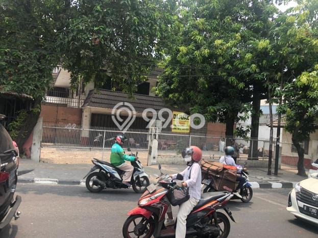 Kantor Dijual di Jakarta Barat LT 799m2 & LB 500m2 Lokasi Terbaik! Kantor Dijual di Jakarta Barat LT 799m2 & LB 500m2 Lokasi Terbaik!