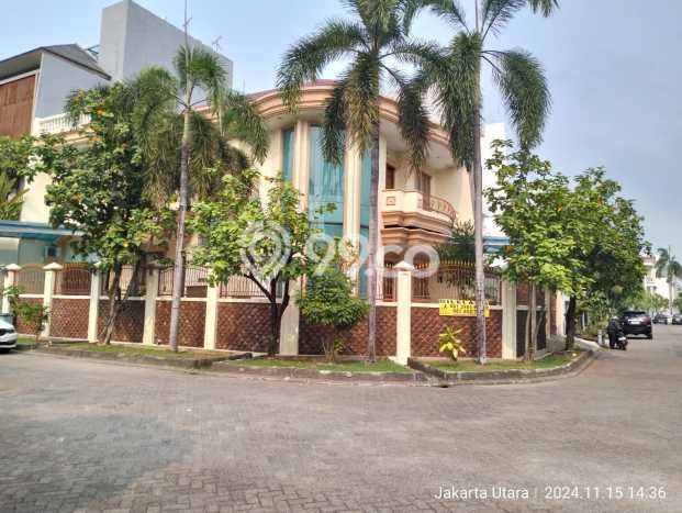 For Sale Rumah Elit Exclusive di Penjaringan, Jakarta Utara For Sale Rumah Elit Exclusive di Penjaringan, Jakarta Utara