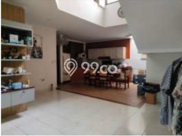 Hunian Mewah Dijual LT 252m2 di Kembangan, Jakarta Barat Hunian Mewah Dijual LT 252m2 di Kembangan, Jakarta Barat