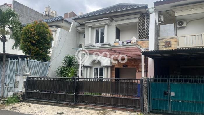 Dijual Rumah Premium dengan Fasilitas Sekitar Komplit di Kembangan, Jakarta Barat Dijual Rumah Premium dengan Fasilitas Sekitar Komplit di Kembangan, Jakarta Barat