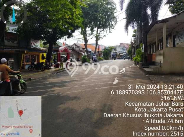 Area Ramai! Ruko Dijual di Johar Baru untuk Bisnis Luas Bangunan 220m2 Area Ramai! Ruko Dijual di Johar Baru untuk Bisnis Luas Bangunan 220m2