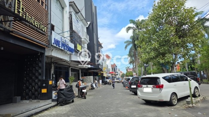 Ruko Komersial Dijual di Cengkareng Jakarta Barat LT 90m2 & LB 190m2 Ruko Komersial Dijual di Cengkareng Jakarta Barat LT 90m2 & LB 190m2