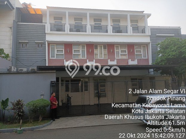 Siap Huni Rumah Mewah 5 Kamar di Kebayoran Lama Dekat ke Mana Saja Siap Huni Rumah Mewah 5 Kamar di Kebayoran Lama Dekat ke Mana Saja