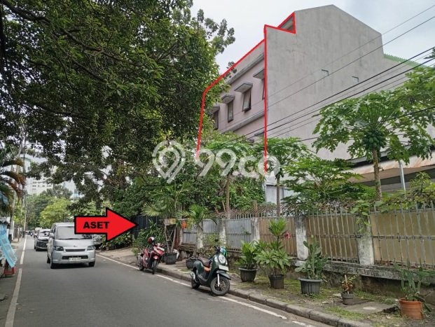 Area Ramai! Ruko Dijual di Gambir untuk Bisnis Luas Bangunan 700m2 Area Ramai! Ruko Dijual di Gambir untuk Bisnis Luas Bangunan 700m2