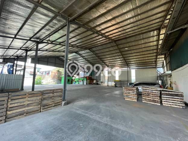 Unit Gudang Dijual di Jakarta Barat LT 1645m2 & LB 800m2 Unit Gudang Dijual di Jakarta Barat LT 1645m2 & LB 800m2