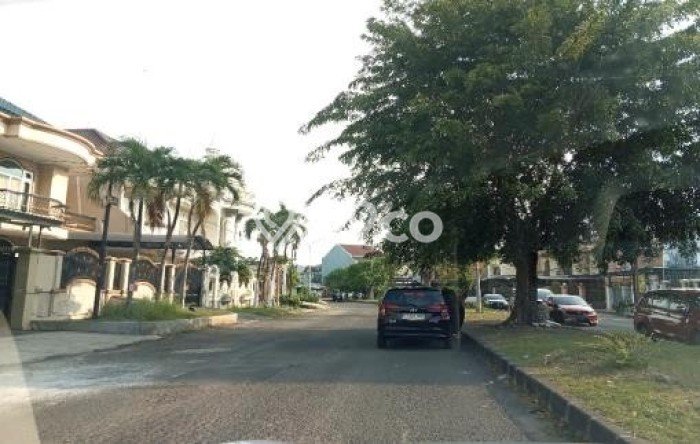 Ready to Use! Luxury House LT 325m2 Desain Elegan di Cengkareng Barat Ready to Use! Luxury House LT 325m2 Desain Elegan di Cengkareng Barat