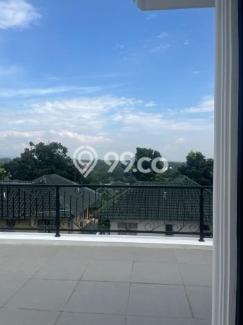 Ready to Use! Luxury House LT 420m2 Desain Modern di Sentul City Ready to Use! Luxury House LT 420m2 Desain Modern di Sentul City