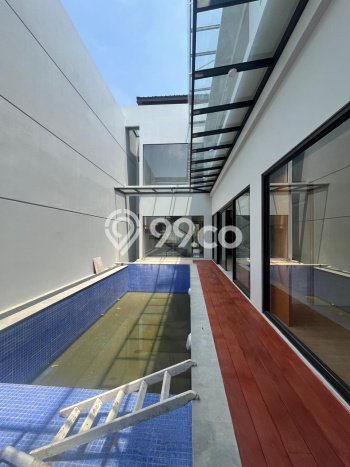 Rumah Luxury Modern Tanpa Renovasi di Sentul City Bogor Rumah Luxury Modern Tanpa Renovasi di Sentul City Bogor