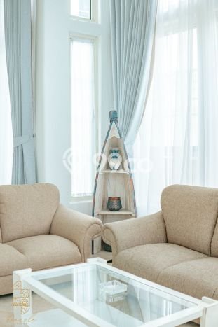 Disewakan! Rumah 3 Kamar Tidur &
3 Kamar Mandi di Sentul City, Bogor Disewakan! Rumah 3 Kamar Tidur &
3 Kamar Mandi di Sentul City, Bogor