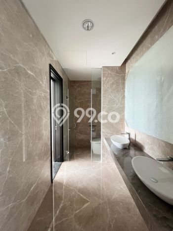 For Sale! Premium House LT 240m2 Desain Elegan di Pantai Indah Kapuk For Sale! Premium House LT 240m2 Desain Elegan di Pantai Indah Kapuk