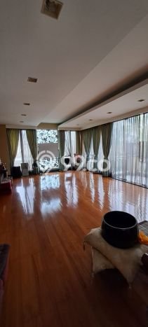 Jual Rumah Mewah Elegan Dengan View Cantik di Pantai Indah Kapuk, Jakarta Utara Jual Rumah Mewah Elegan Dengan View Cantik di Pantai Indah Kapuk, Jakarta Utara