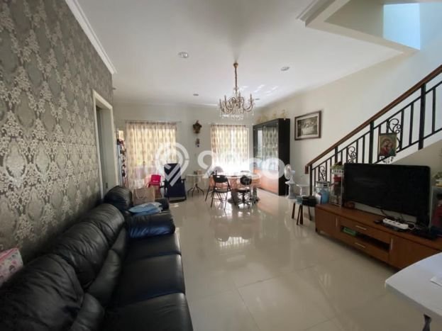 Hunian Elit LB 130m2 Siap Huni Desain Elegan di Gading Serpong The Spring, Tangerang Hunian Elit LB 130m2 Siap Huni Desain Elegan di Gading Serpong The Spring, Tangerang