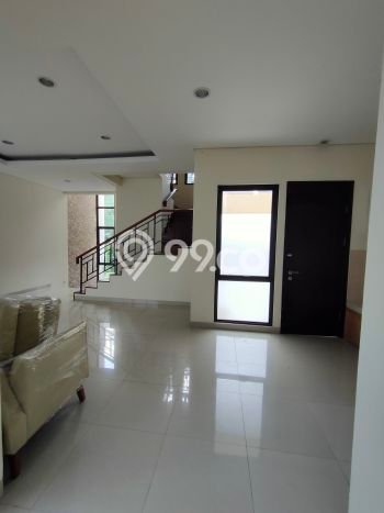 PRIME LOCATION! Rumah area BSD, 3 KT, Lingkungan Tenang, LT 160m² Bangunan 130m² PRIME LOCATION! Rumah area BSD, 3 KT, Lingkungan Tenang, LT 160m² Bangunan 130m²