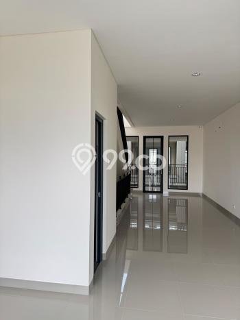 Disewakan Ruko di Kawasan Ramai Gading Serpong IL Lago Luas 181m2 Disewakan Ruko di Kawasan Ramai Gading Serpong IL Lago Luas 181m2
