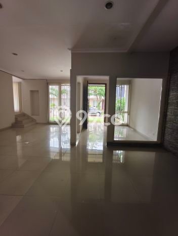 Rumah kawasan Alam Sutera, 4 KM, Lingkungan Premium, LT 300m² Bangunan 259m² Rumah kawasan Alam Sutera, 4 KM, Lingkungan Premium, LT 300m² Bangunan 259m²