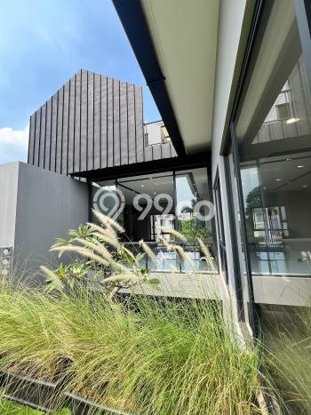 Hunian Mewah LB 400m2 Siap Huni Desain Elegan di BSD The Green, Tangerang Hunian Mewah LB 400m2 Siap Huni Desain Elegan di BSD The Green, Tangerang