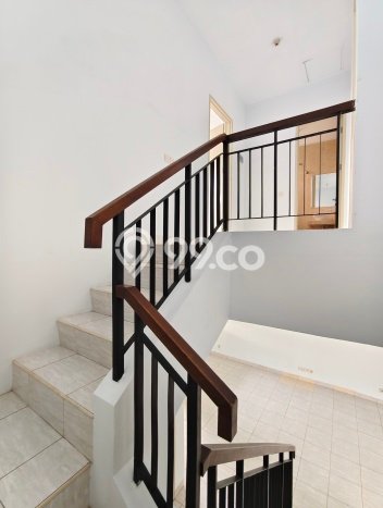 Rumah di Gading Serpong, 2 KM, Lingkungan Strategis, LT 112m² Bangunan 88m² Rumah di Gading Serpong, 2 KM, Lingkungan Strategis, LT 112m² Bangunan 88m²