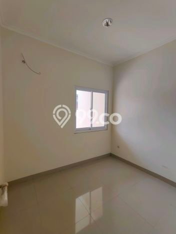 Jual Rumah Mewah Elegan Dengan View Eksklusif di Gading Serpong, Tangerang Jual Rumah Mewah Elegan Dengan View Eksklusif di Gading Serpong, Tangerang