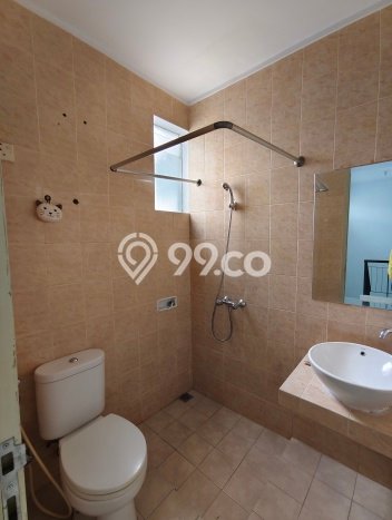 Rumah di Gading Serpong, 2 KM, Lingkungan Strategis, LT 112m² Bangunan 88m² Rumah di Gading Serpong, 2 KM, Lingkungan Strategis, LT 112m² Bangunan 88m²