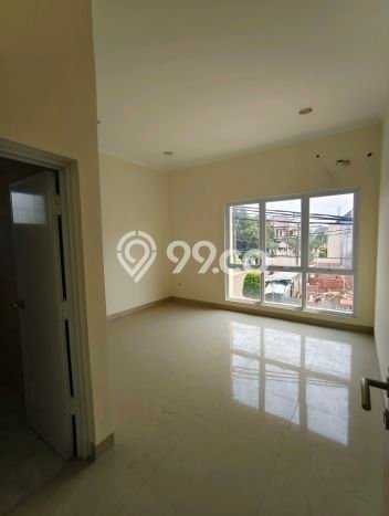 Jual Rumah Mewah Elegan Dengan View Eksklusif di Gading Serpong, Tangerang Jual Rumah Mewah Elegan Dengan View Eksklusif di Gading Serpong, Tangerang